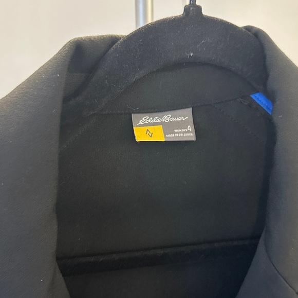 Eddie Bauer Women's Classic Black Blazer - Picture 2 of 9